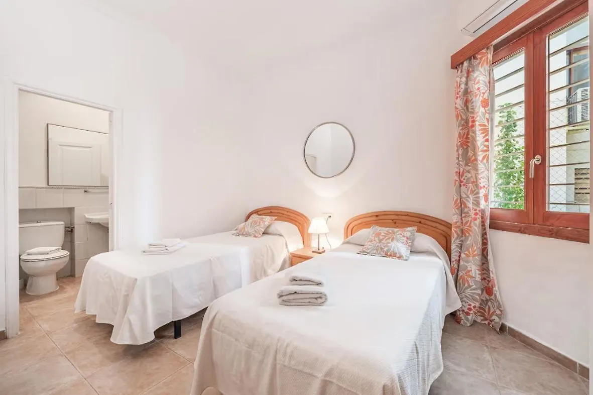 Casa Faro Spacious, Ground Floor Property On The Pine Walk, Covered Terrace With Sea Views. Wifi/Air Con Pollensa Apartamento
